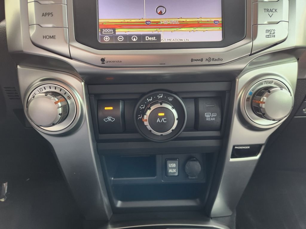 Used 2016 Super White Toyota SR5 Premium image 18