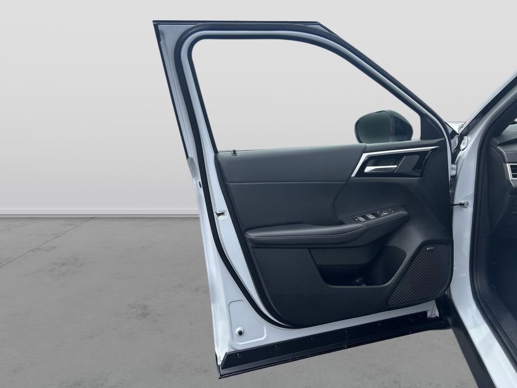 New 2026 WHT DIAMOND Mitsubishi LE image 14