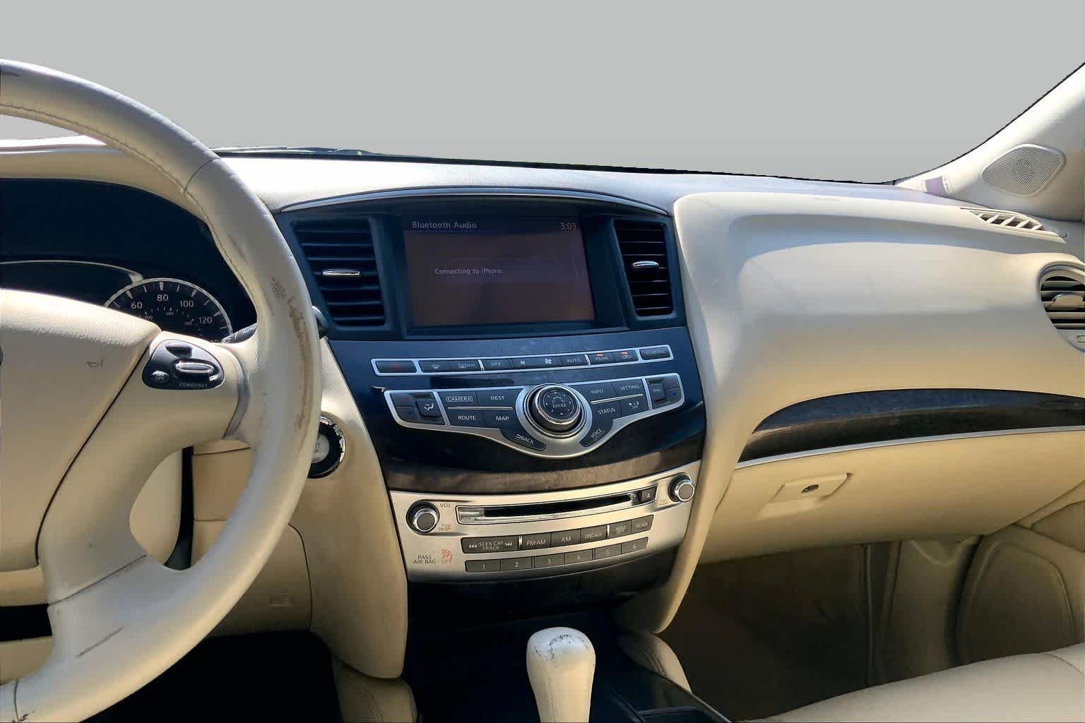 Used 2014 Moonlight White INFINITI  image 6