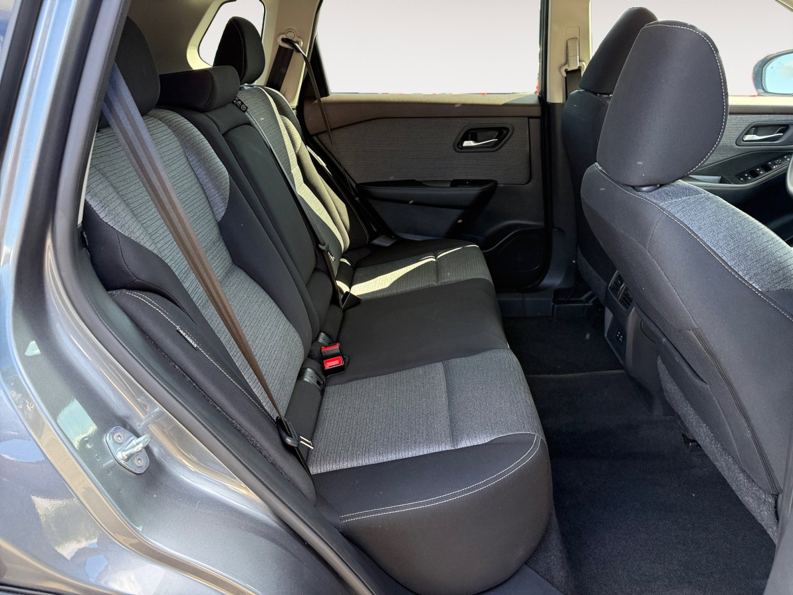 Used 2023 Gun Metallic Nissan SV image 18
