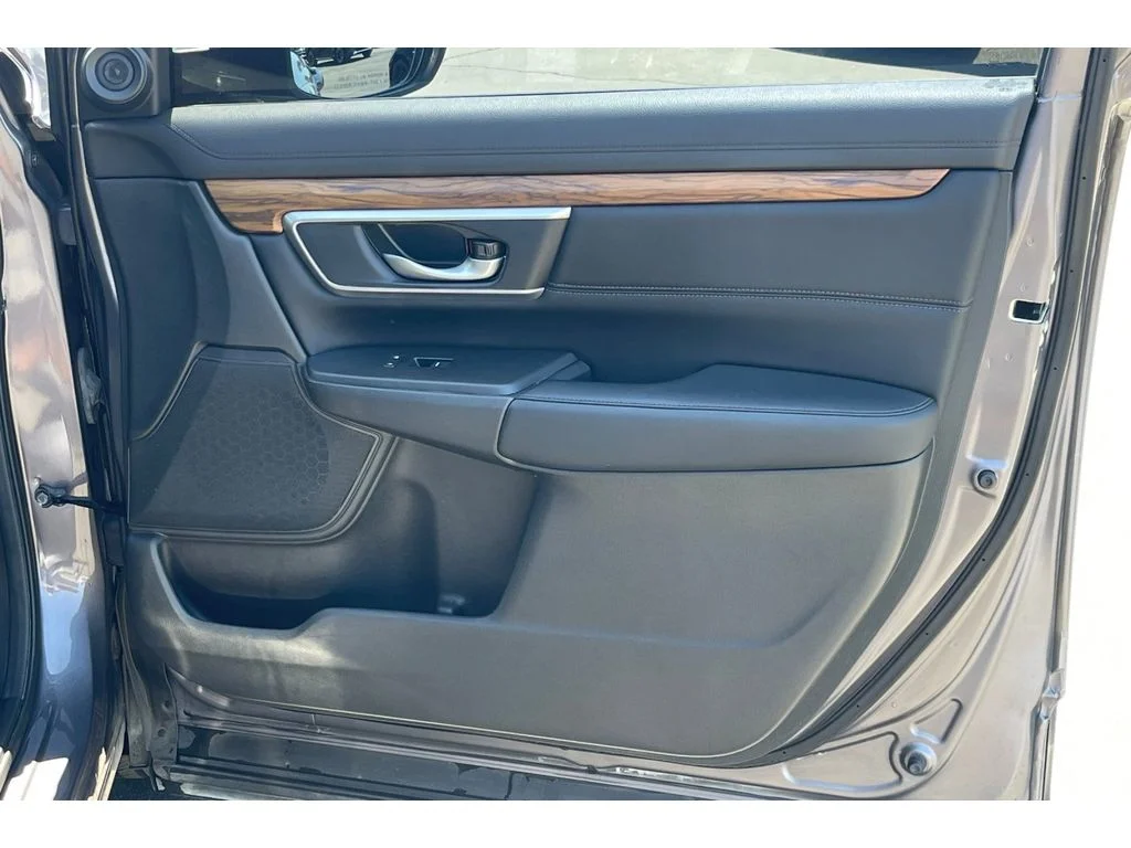 Used 2020 Sonic Gray Pearl Honda Hybrid Touring image 21