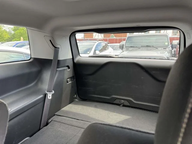 Used 2023 Black GMC SLE image 17