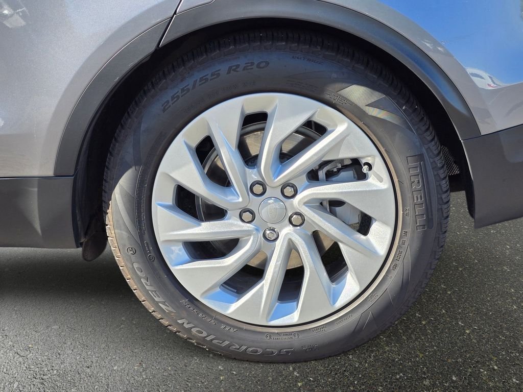Certified Used 2025 Gray Land Rover S image 35