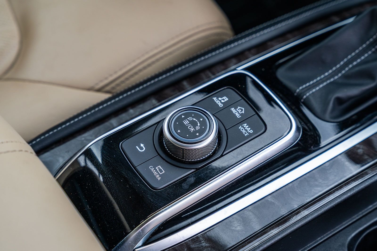 2023 Nissan Armada Platinum - Photo 18