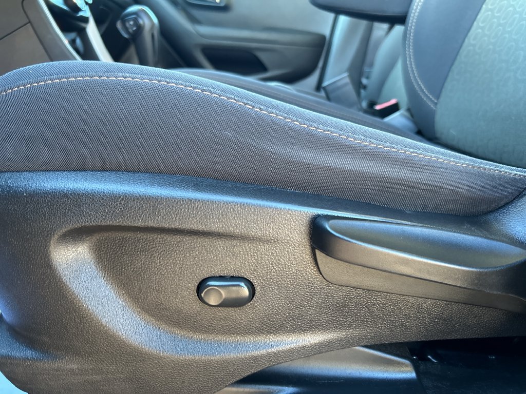 Used 2020 SATIN STEEL METALLIC Chevrolet LS image 18