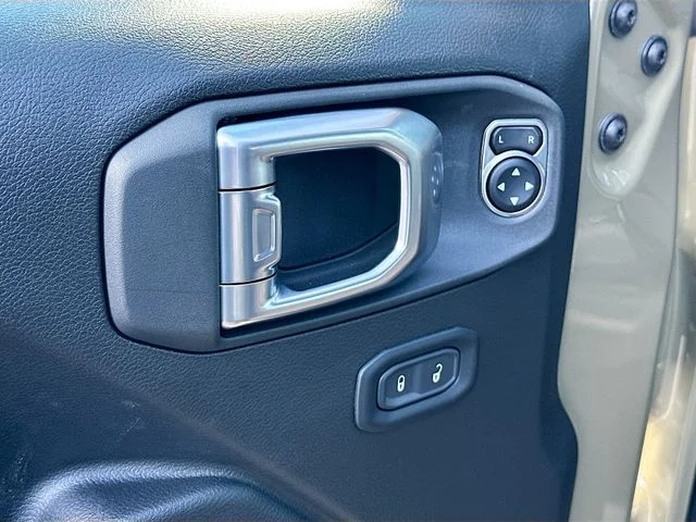 2026 Jeep Wrangler 2-Door Willys - Photo 13