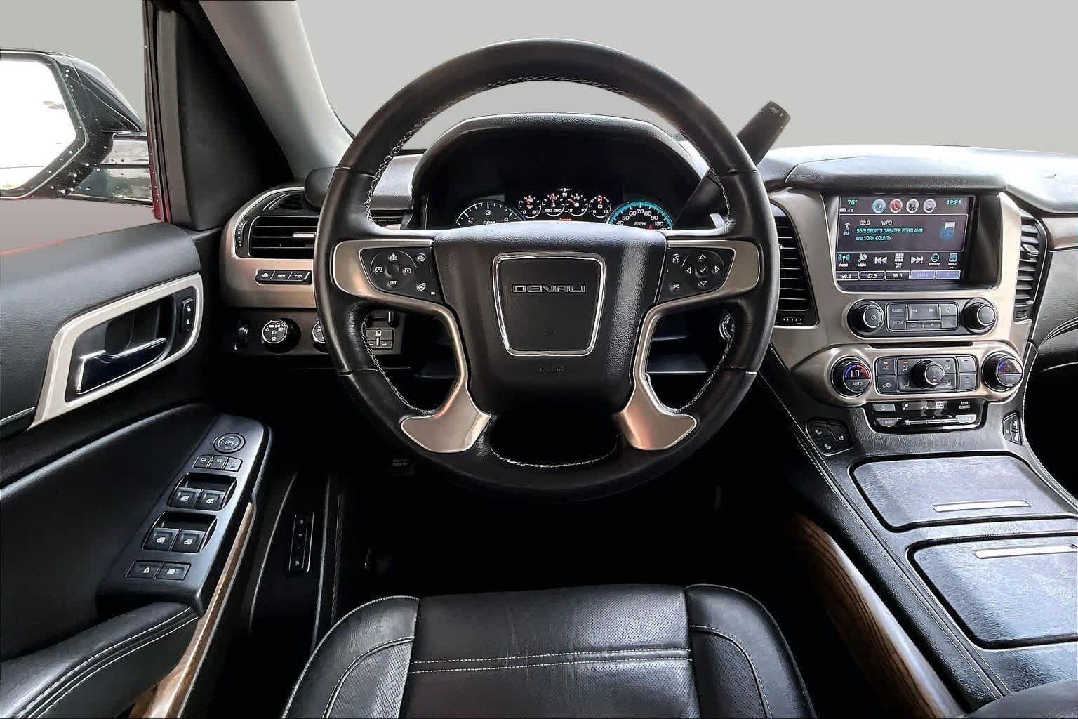 Used 2019 Onyx Black GMC Denali image 6