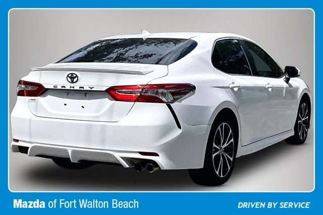 Used 2019 White Toyota SE image 5