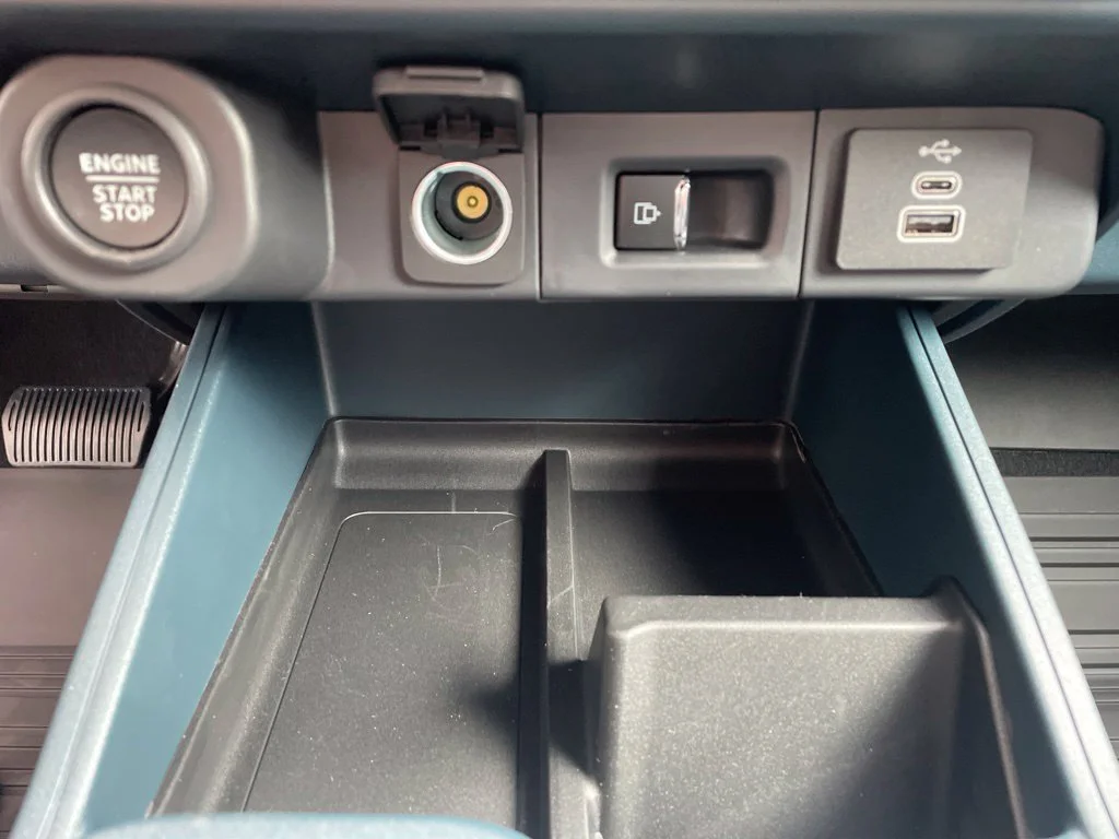 New 2026 CARBONIZED GRAY Ford Lobo High image 19