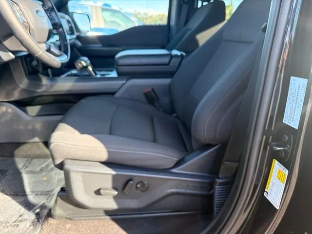Used 2024 Black Ford XLT image 11