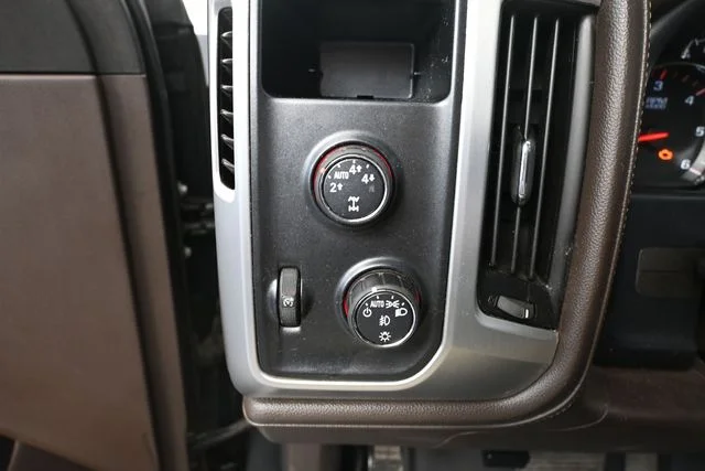 Used 2014 Black GMC SLT image 32