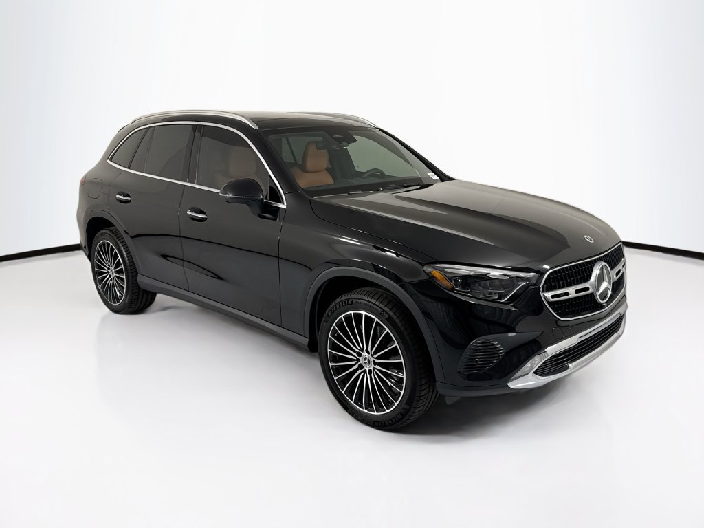 New 2027 Obsidian Black Metallic Mercedes-Benz GLC 300 image 3