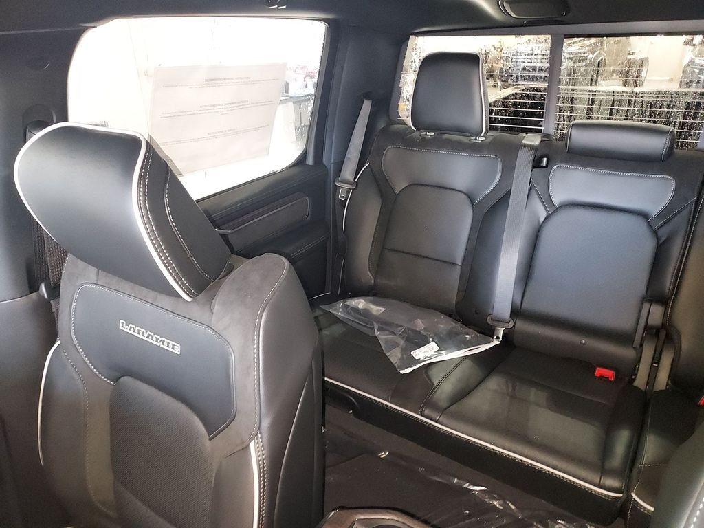 New 2026 Granite Crystal Metallic Clear-Coat Exterior Paint RAM Laramie image 12