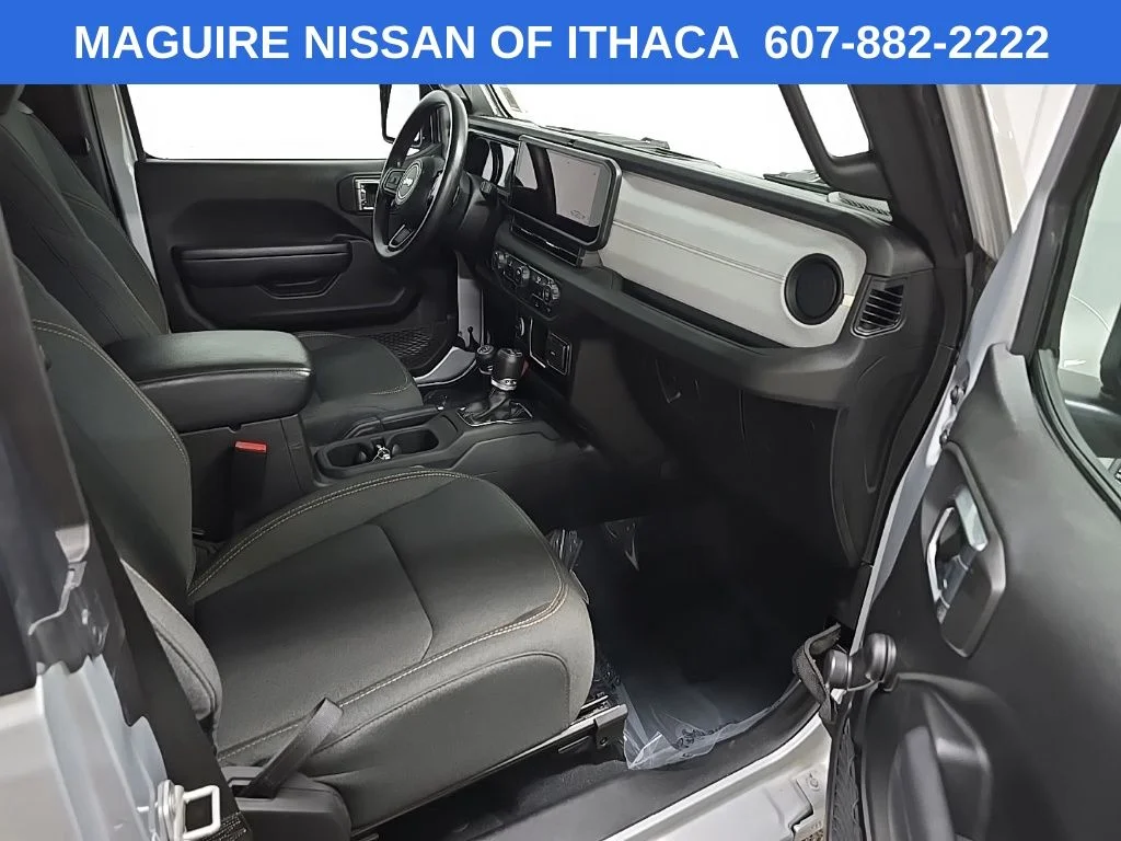 Used 2024 Silver Jeep Sport image 15