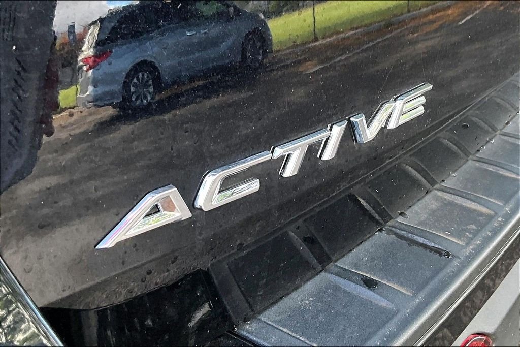 Used 2025 Black Ford Active image 34