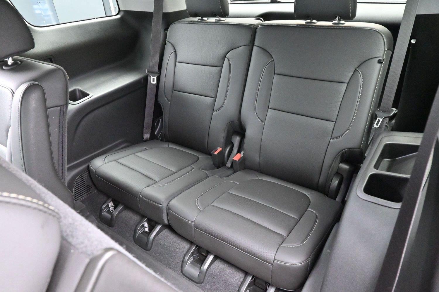 Used 2023 WHITE FROST TRICOAT GMC SLT image 30