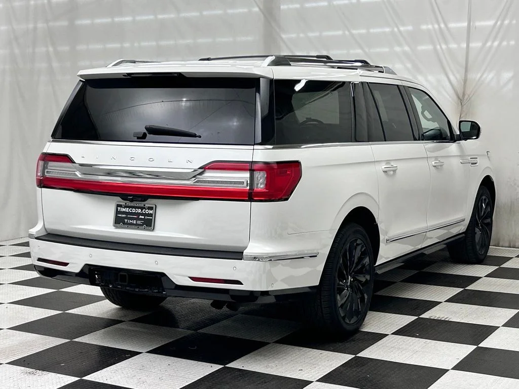 Used 2020 White Lincoln Reserve image 7