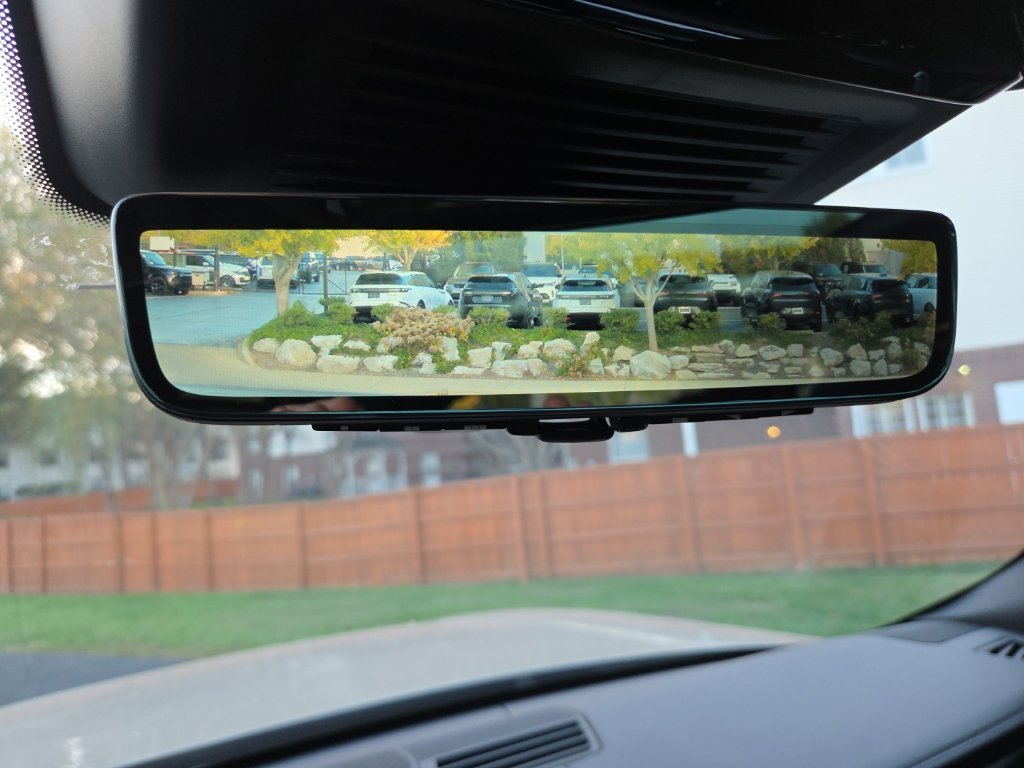 Certified Used 2024 Gold Land Rover Autobiography image 28
