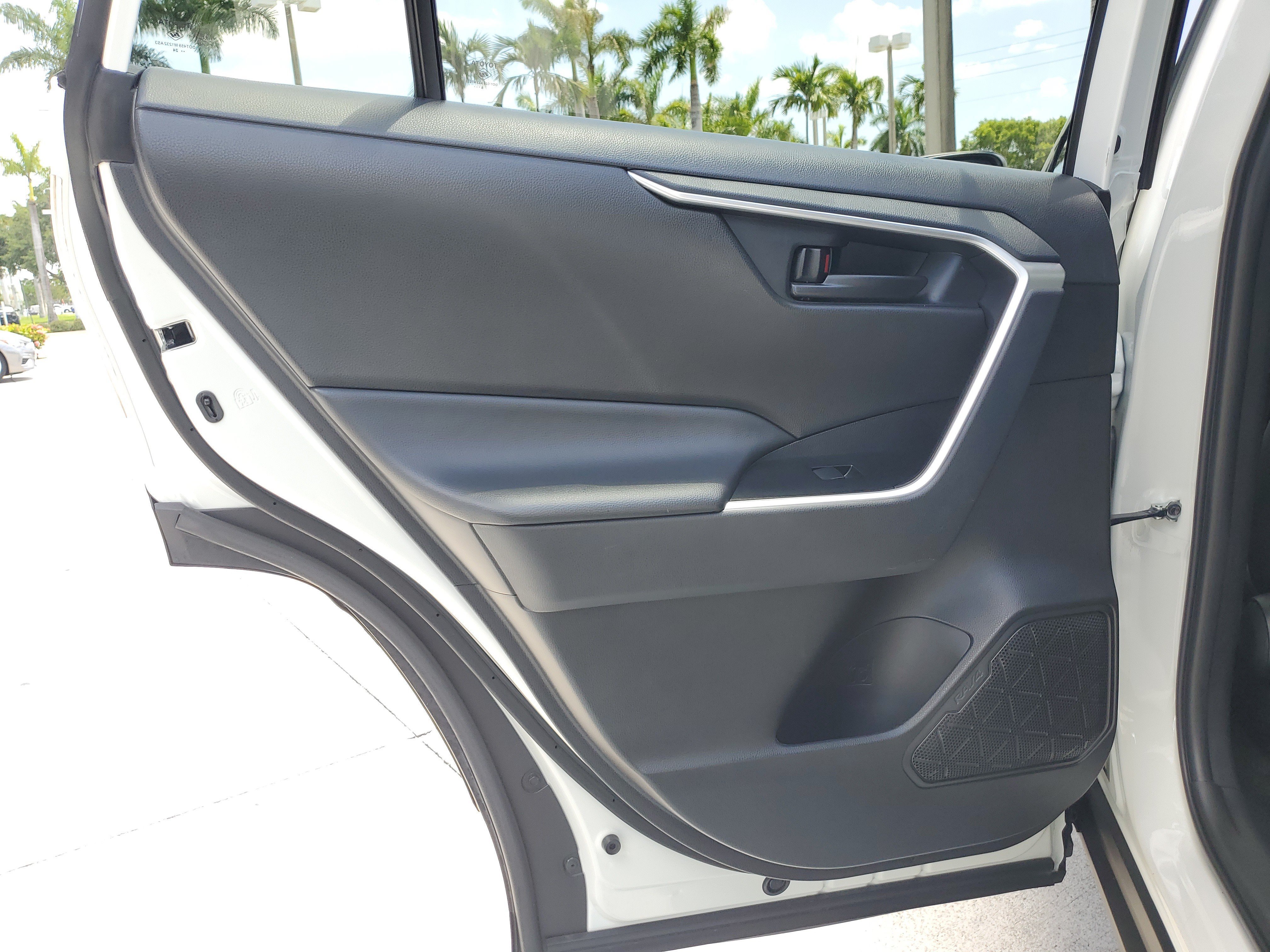 Used 2024 Ice Toyota LE image 16