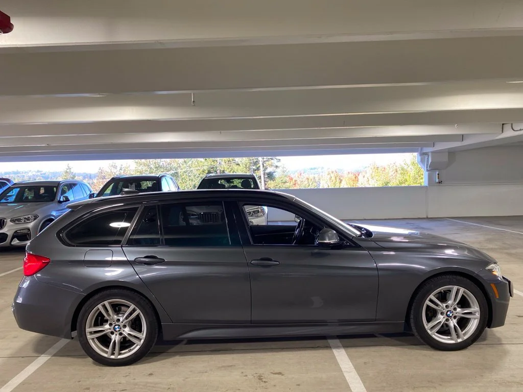 Used 2017  BMW 328d xDrive image 6
