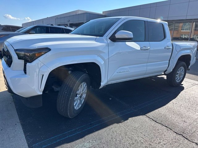 Used 2024 White Toyota SR5 image 1