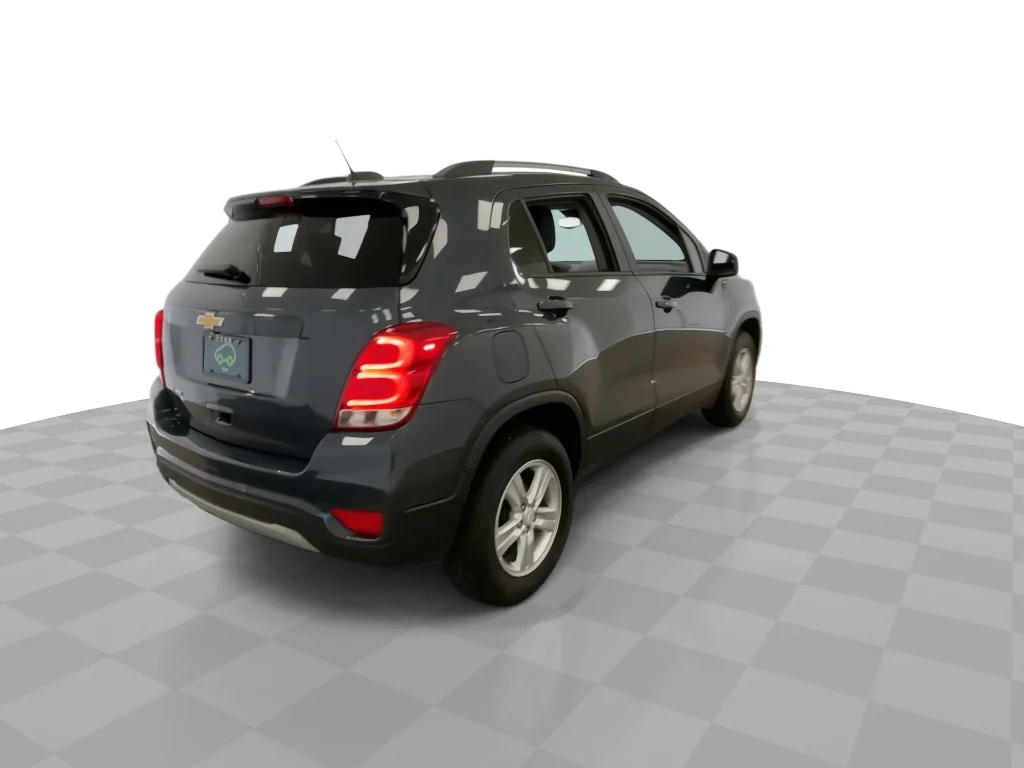 Used 2022 GRAY Chevrolet LT image 9