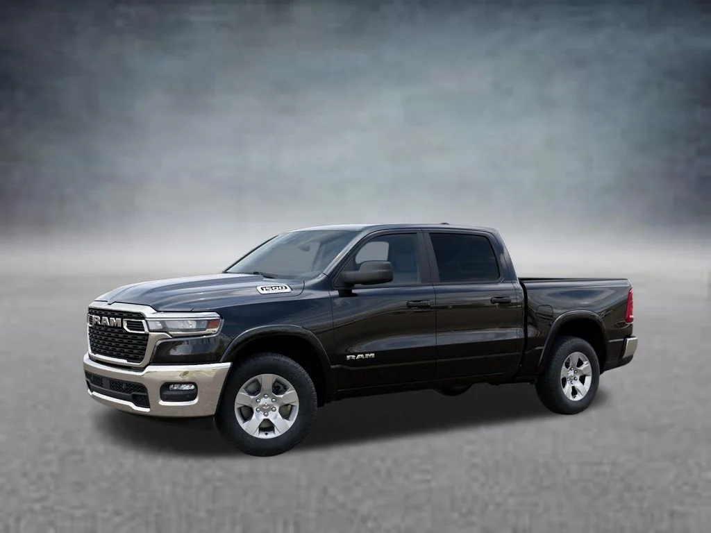 New 2026 Diamond Black Crystal Pearl-Coat Exterior Paint RAM Big Horn/Lone Star image 2