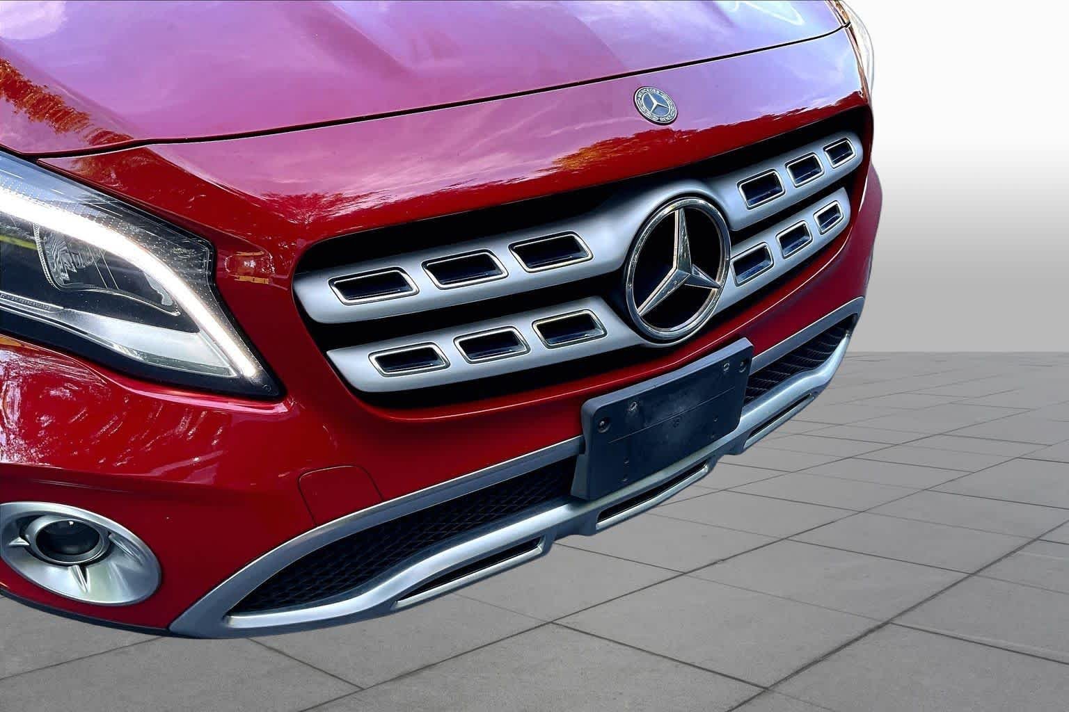 Used 2019 Jupiter Red Mercedes-Benz GLA 250 image 30