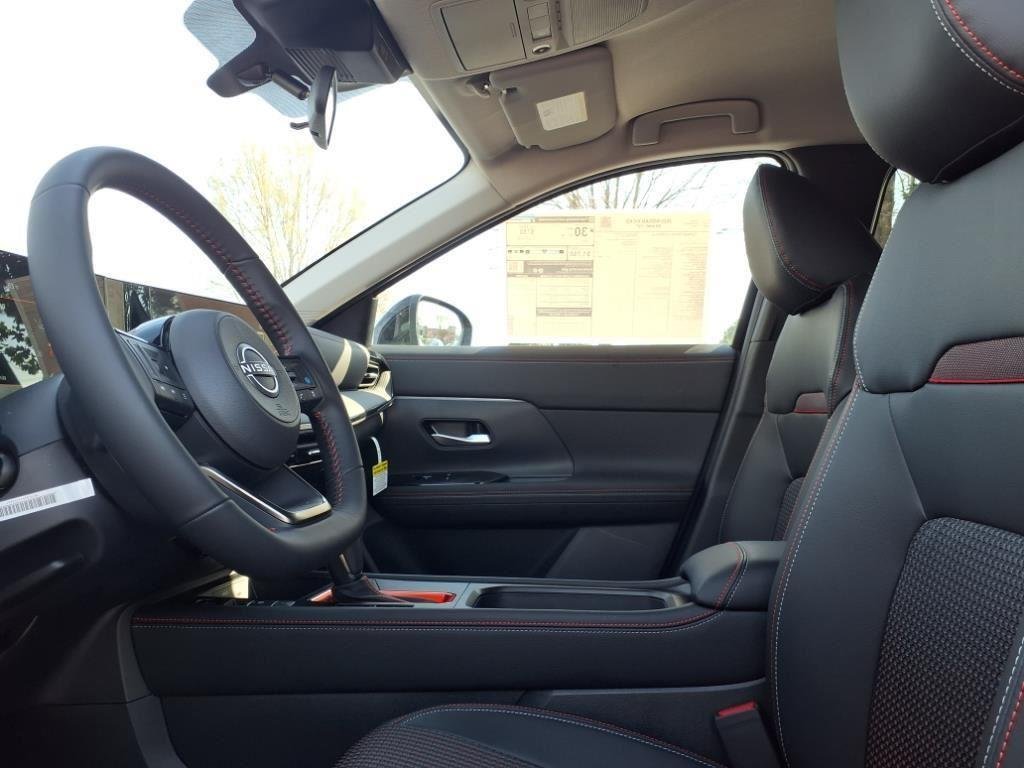 2025 Nissan Kicks SR AWD - Photo 9