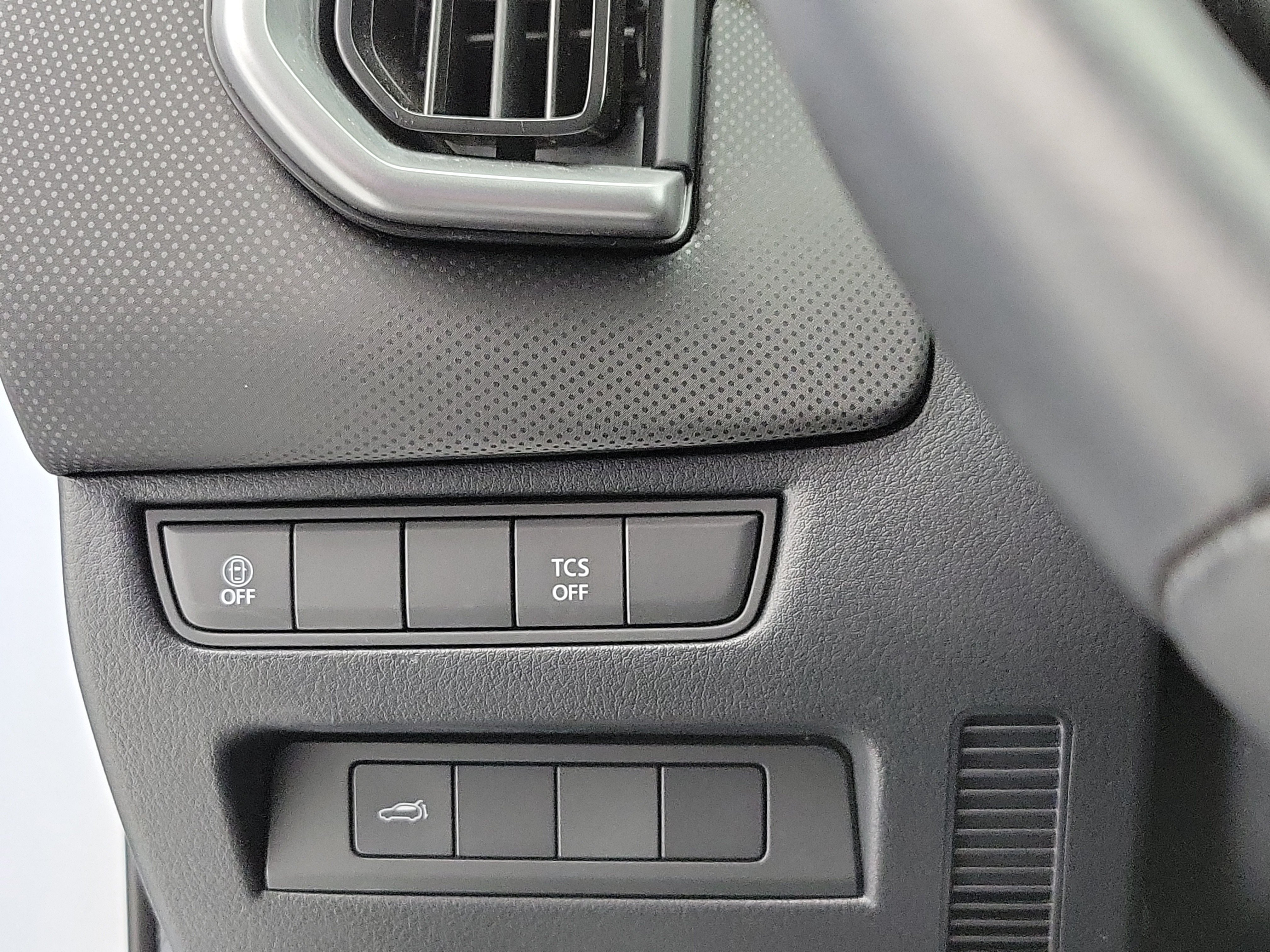 Used 2025 Wind Chill Pearl Mazda 2.5 S Premium Package image 34
