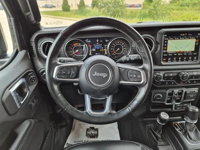 Used 2021 Black Jeep Unlimited Sahara image 17