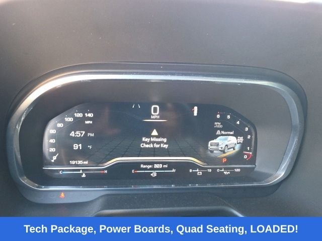 Used 2024 White GMC AT4 image 9