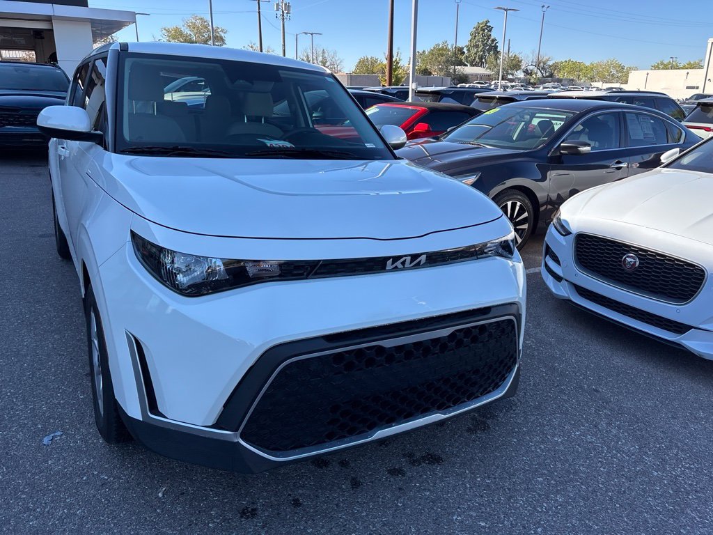 Certified Used 2025 White Kia LX image 6