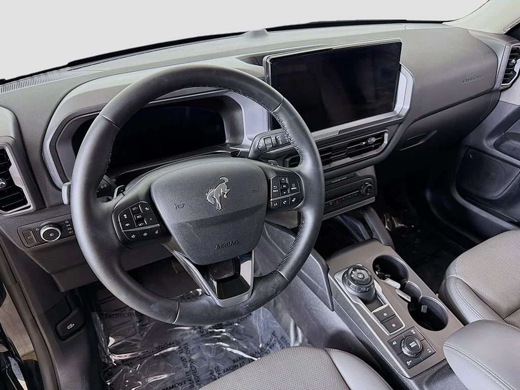 Used 2025 Shadow Black Ford Badlands image 19