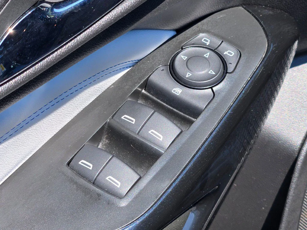Used 2025 Cypress Gray Chevrolet LT image 20