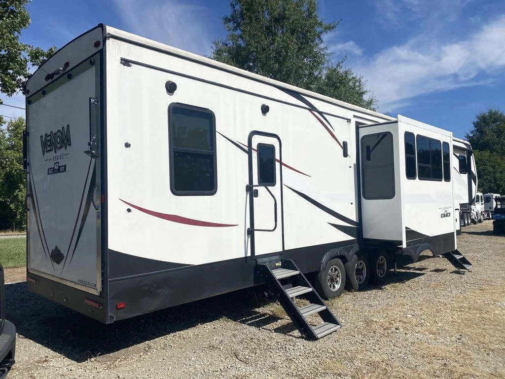 Used 2020 White KZ-RV  image 9