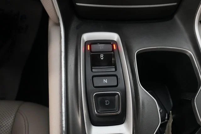Used 2019 Radiant Red Metallic Honda Touring 2.0T image 19
