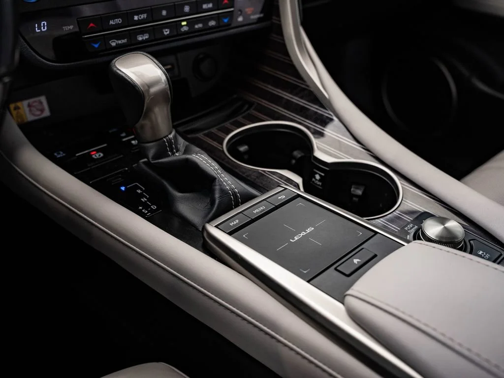 Used 2022 White Pearl Lexus 450hL Luxury image 38