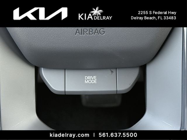 New 2027 Snow White Pearl Kia LX image 26