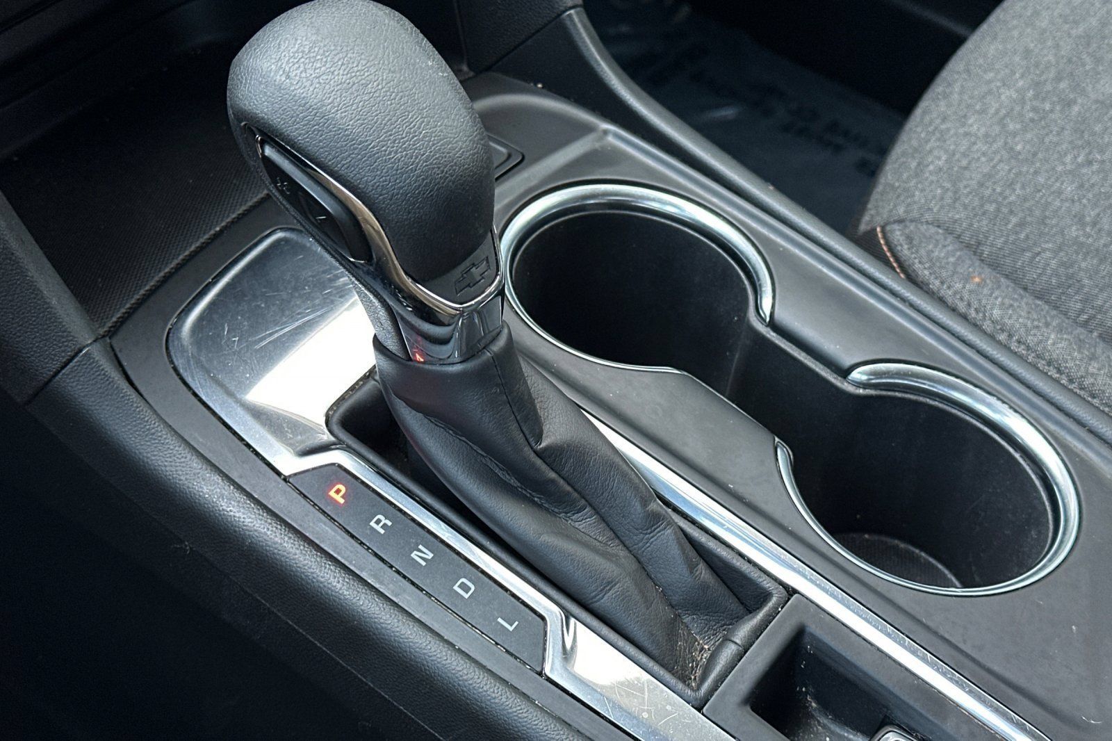 Used 2024 Mosaic Black Metallic Chevrolet LT image 28