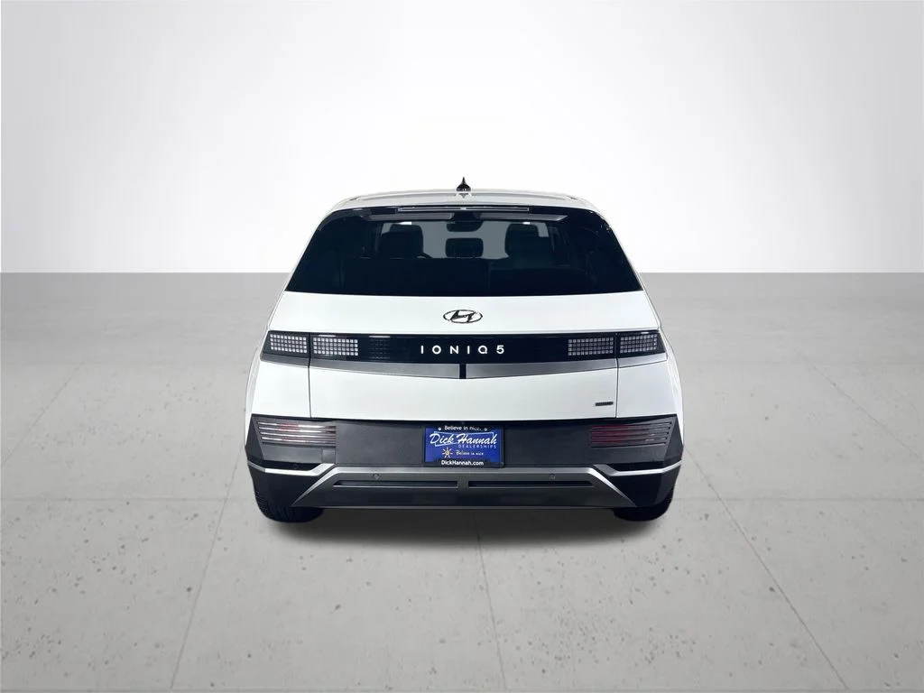 Used 2023 White Hyundai SEL image 7