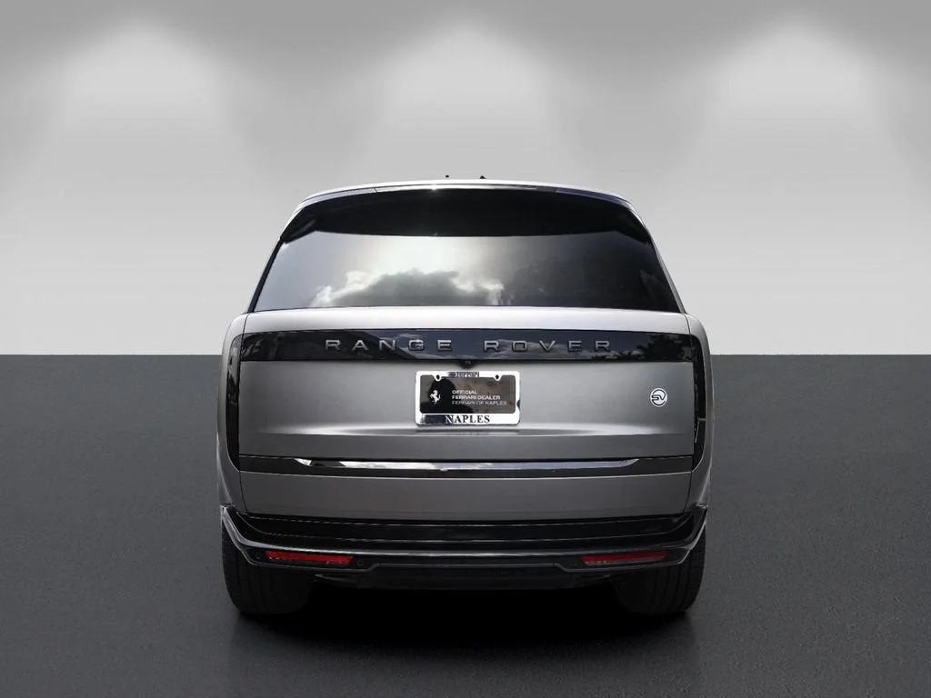 Used 2023 Flux Silver SV Bespoke Ultra Metallic Satin Land Rover SV image 4