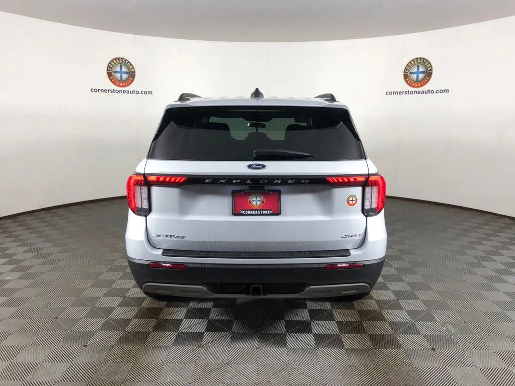 New 2026 Space White Metallic Ford Active image 19