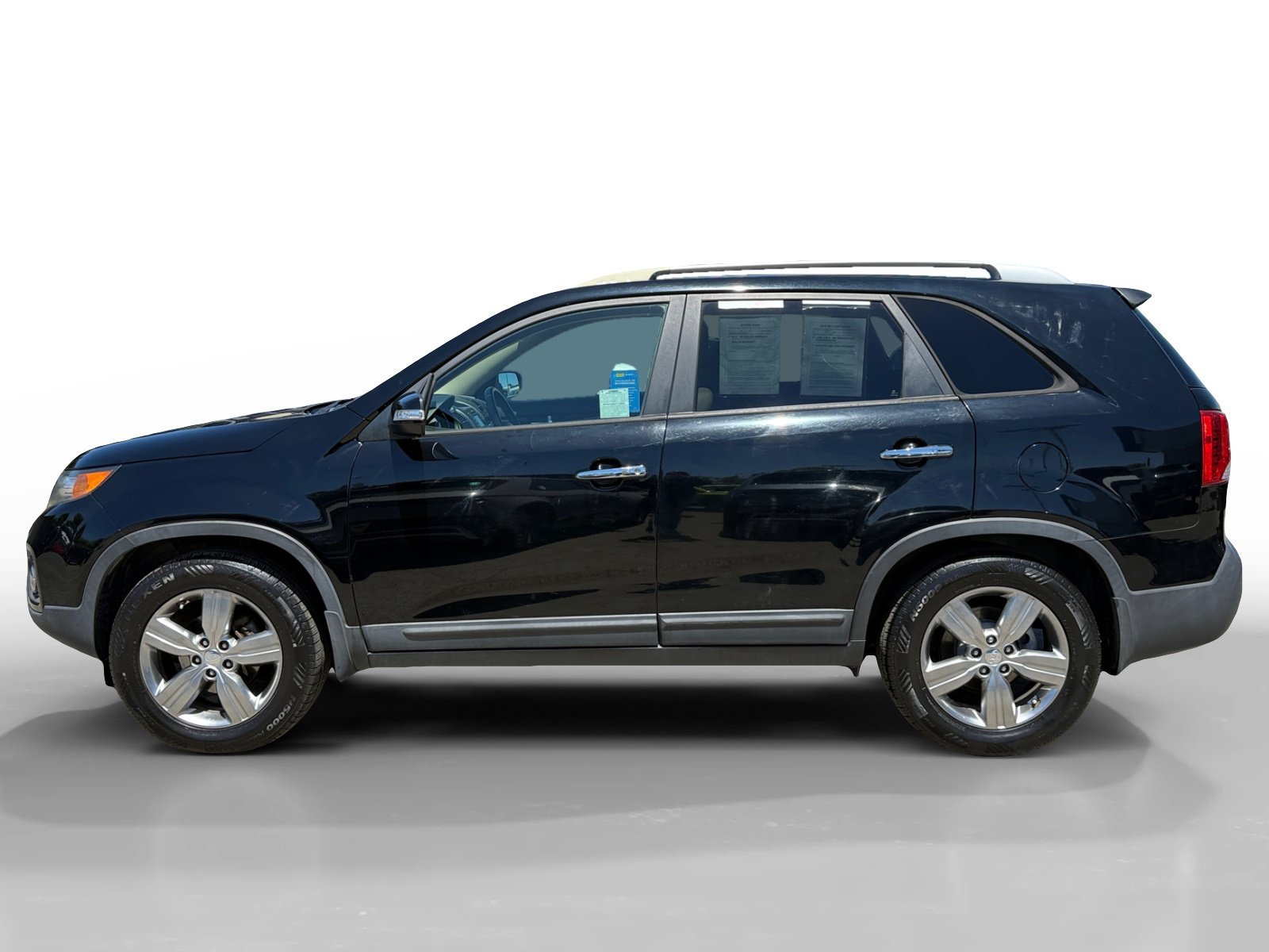 Used 2013 Ebony Black Kia EX image 2