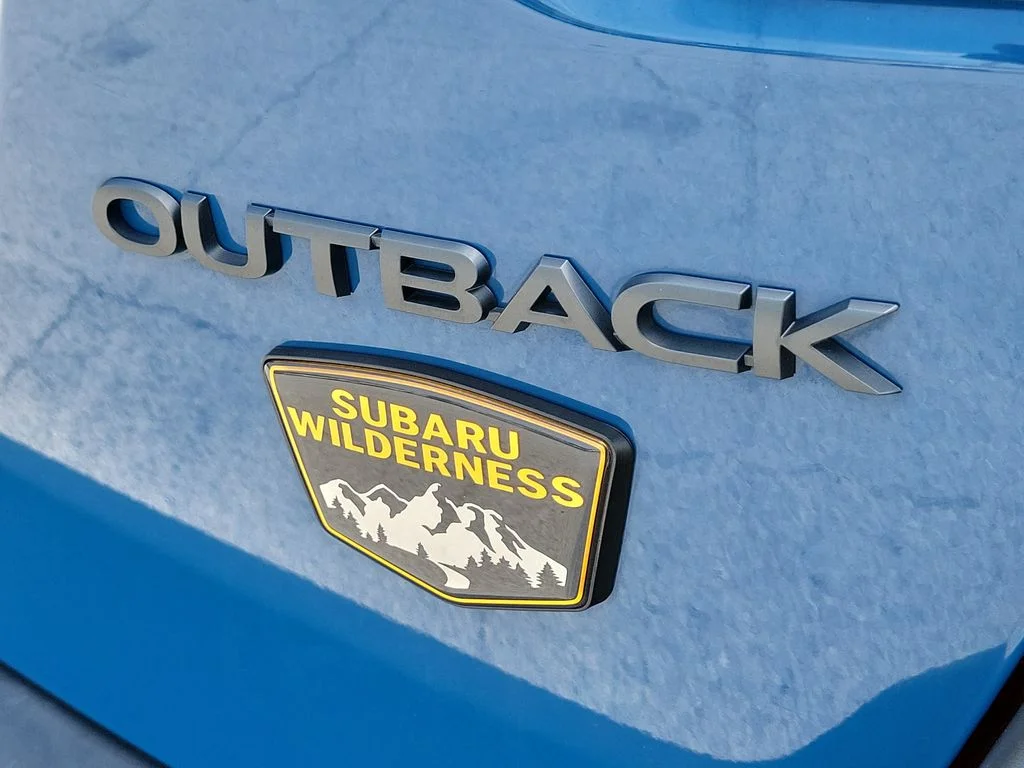 Used 2023 Ice Silver Metallic Subaru Wilderness image 6