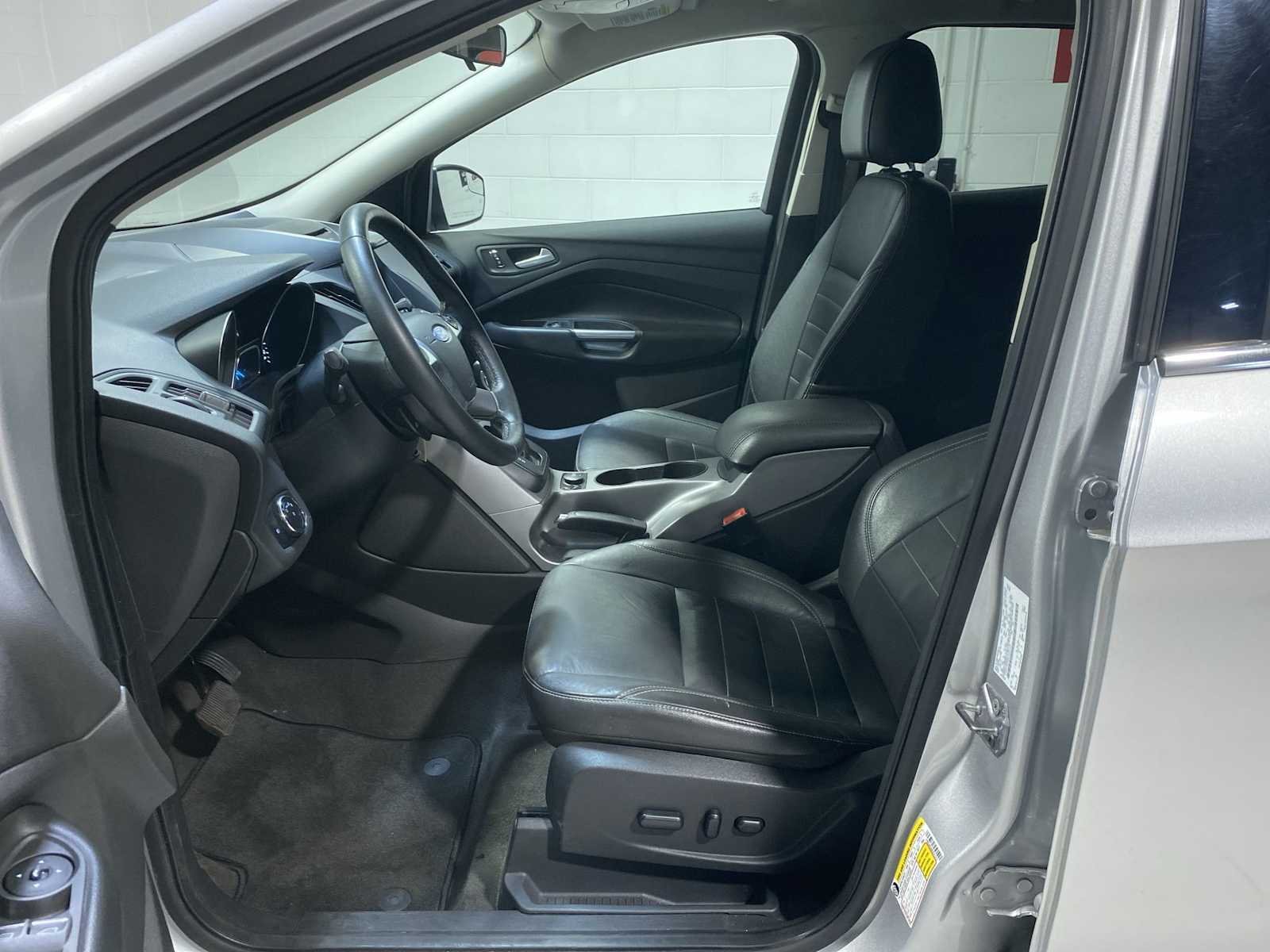 Used 2014 Ford Escape SE with VIN 1FMCU9GX8EUC41213 for sale in Verona, NJ