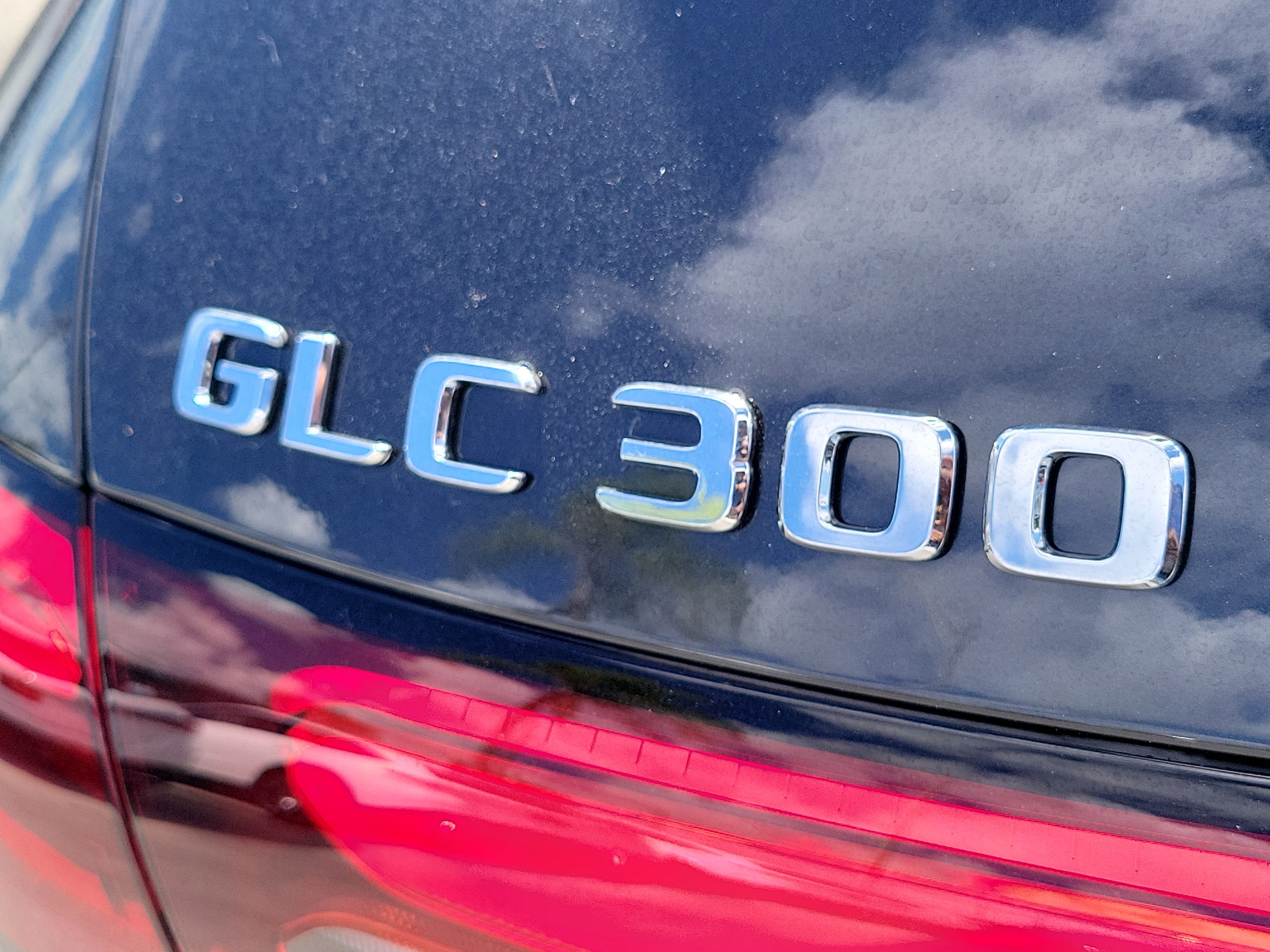 New 2026 Graphite Grey Metallic Mercedes-Benz GLC 300 image 7