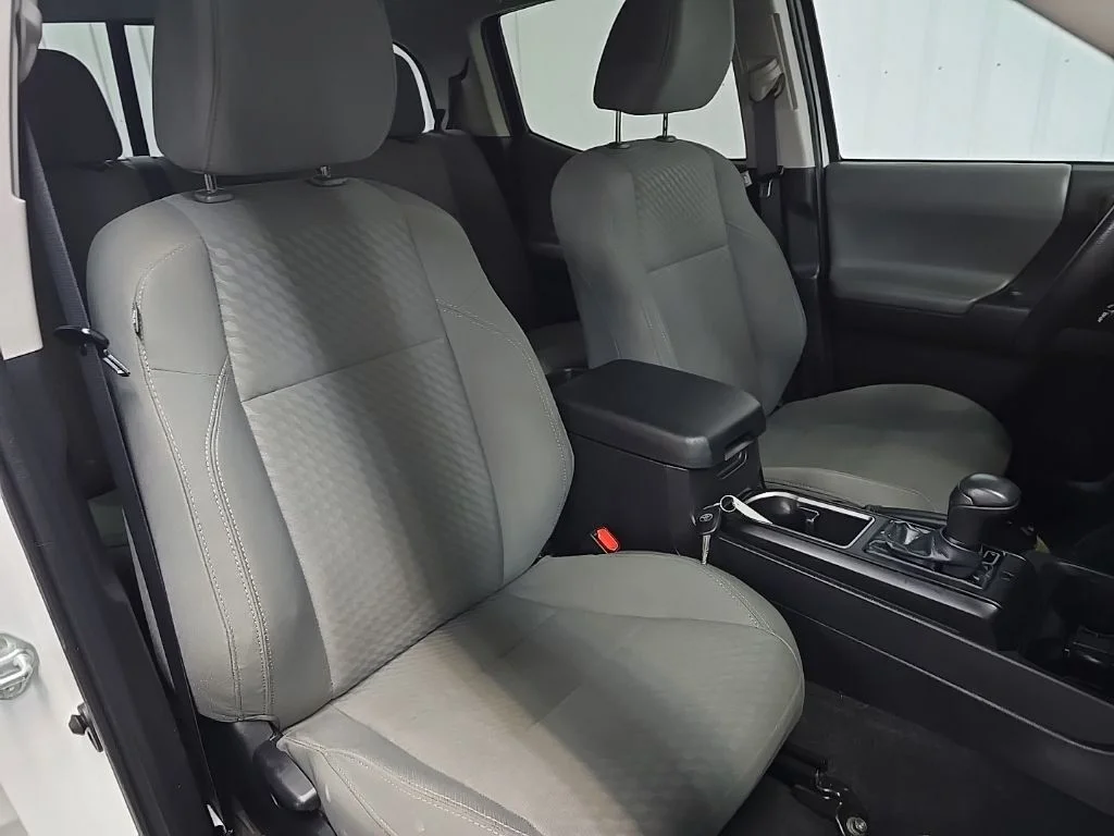 Used 2022 White Toyota SR image 14