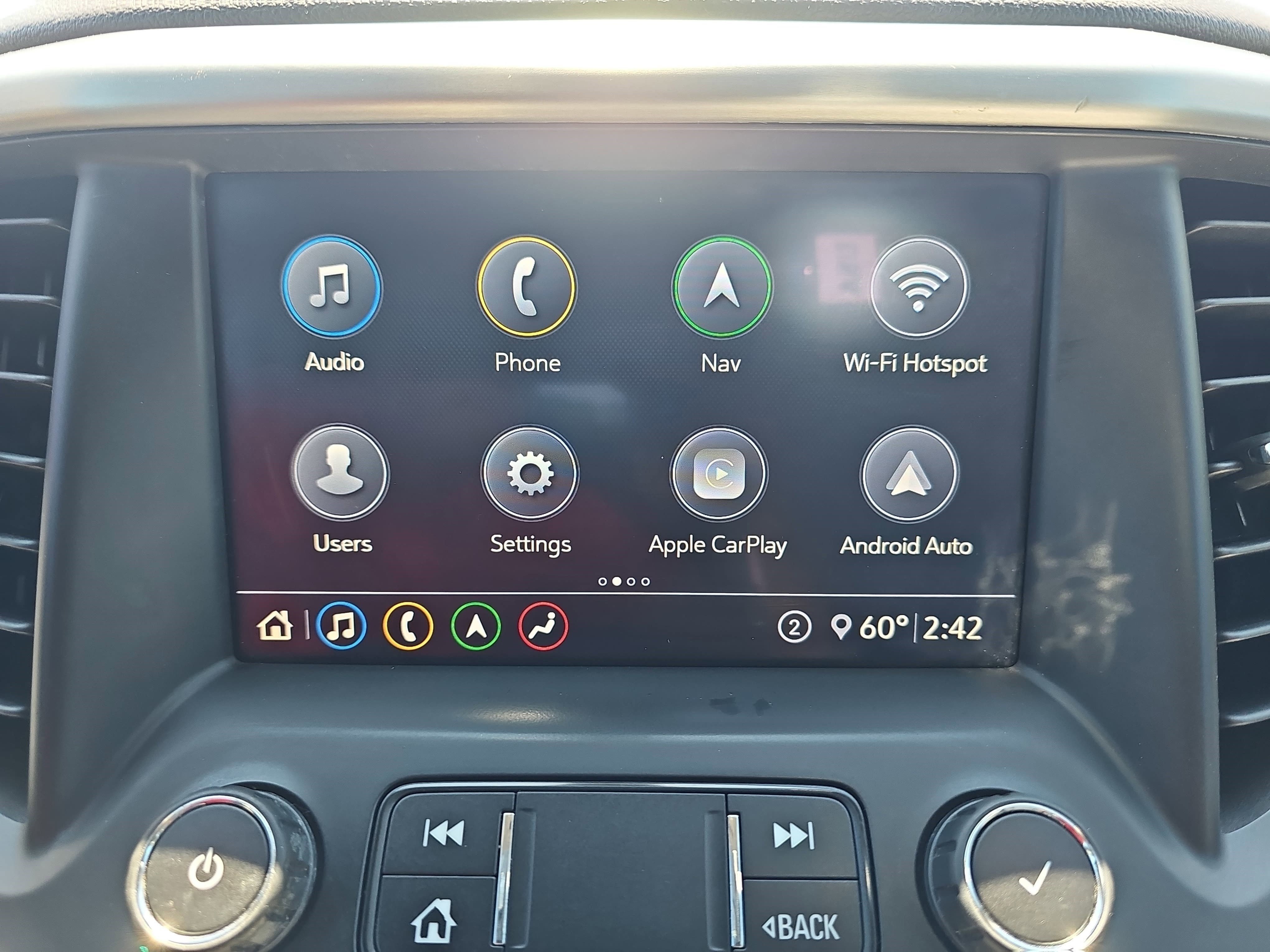 Used 2020 Dark Sky Metallic GMC SLT image 17