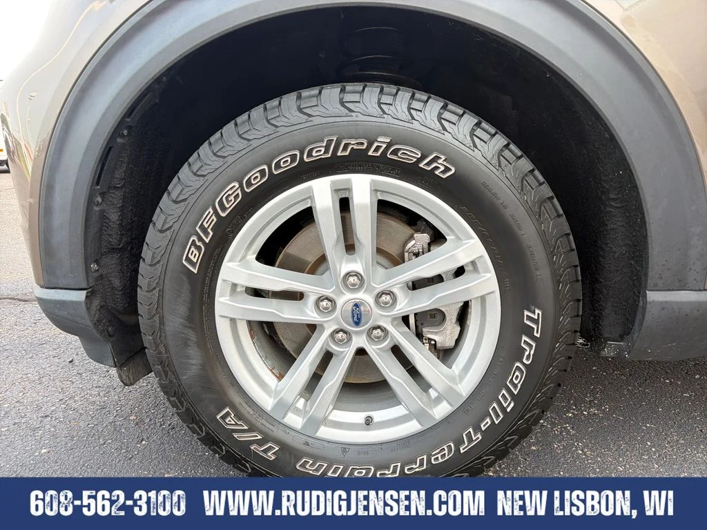 Used 2021 Gray Ford XLT image 26
